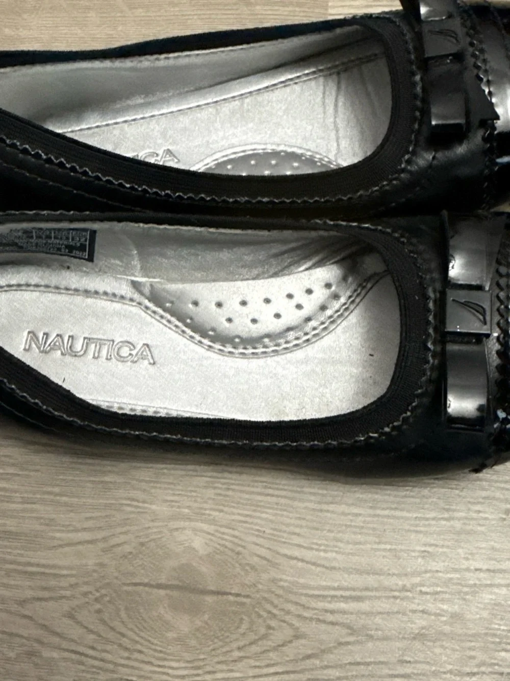 Nautica Girls Black Patent Ballet Flats with Bow